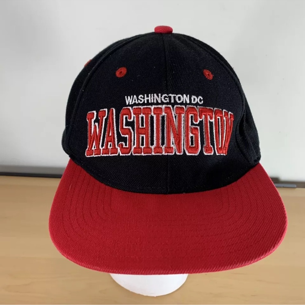 City Hunter USA Washington DC Snapback Ball Cap Hat Red Black, Adjustable